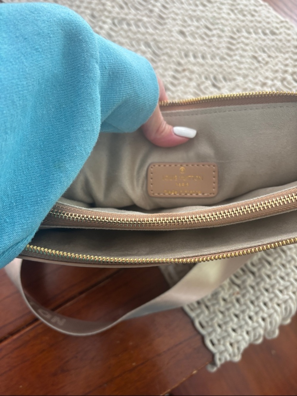 Beige Embossed Crossbody with Gold Chain - Picture 3 of 5